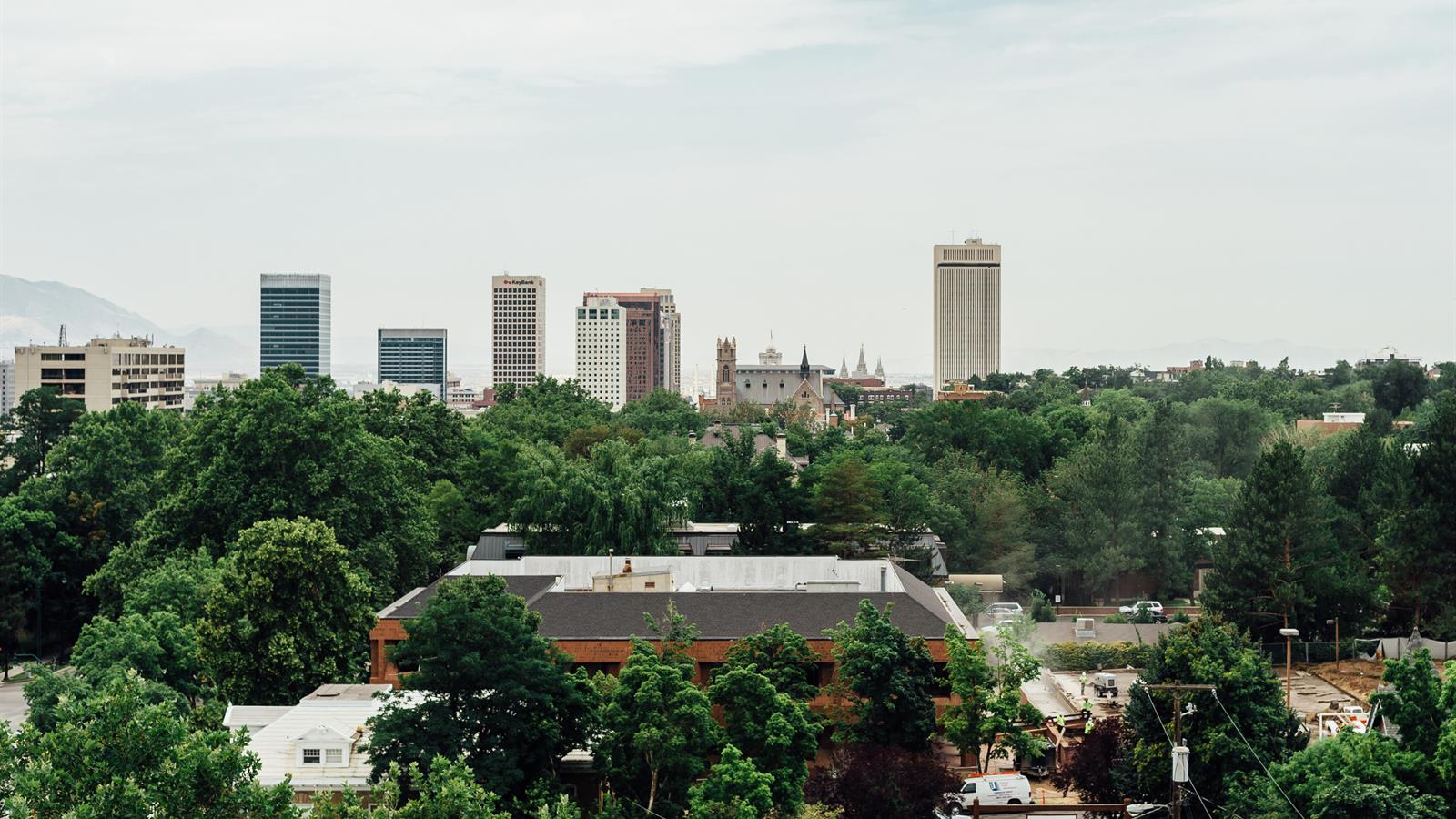 Bonneville Tower Room With A View